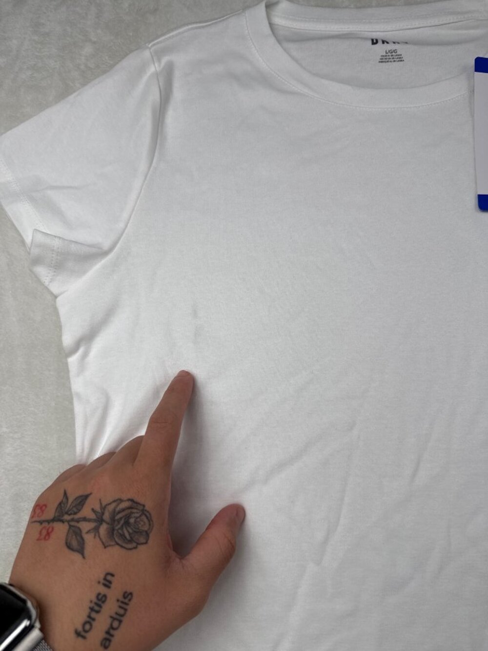 DKNY Womens Organic Cotton White Crewneck T-Shirt Size L - Picture 4 of 6